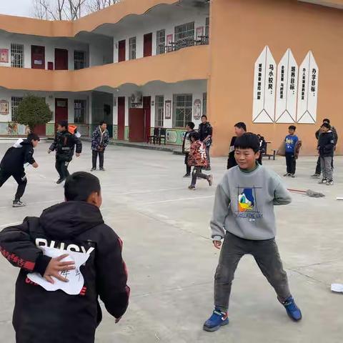 庆元旦 迎新春 🧨🧨🧨—-赵村镇马营小学