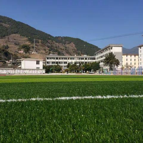 “防控疫情  我们在行动”老窝镇中心完小