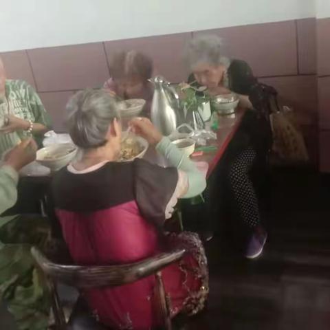 2023年7月16日让我们怀着感恩的心走进雨花家园