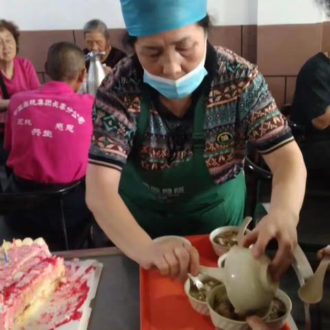 23年7月23日让我们怀着感恩的心，走进雨花家园，关爱他人，行动从身边小事做起