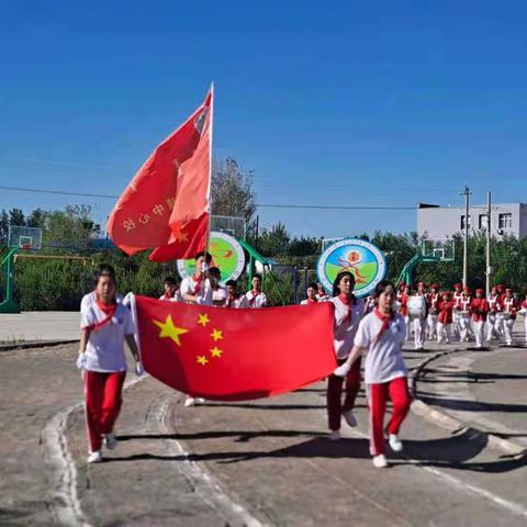 希伯花镇中心校“童心向党颂祖国 ，幸福成长庆六一 ”艺术展演暨田径运动会活动纪实