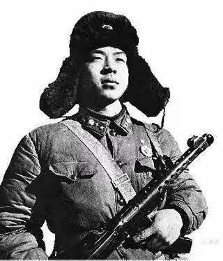 雷锋精神在我心中，雷锋精神我传承，弘扬新时代雷锋精神——南关小学“六年级二班～太阳花小队”开展学雷神活动