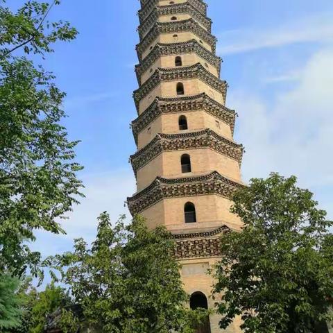 南关村小学四（2）班太阳小队《寻塔》