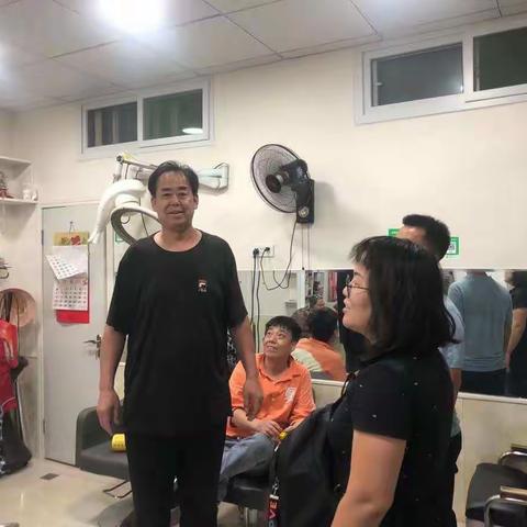 四季青街道蔚庄社区常态化环保夜查