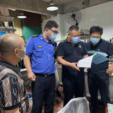 四季青街道蔚庄社区常态化环保夜查