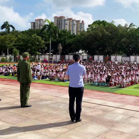 银河小学2025年秋季学期开学典礼：“百师讲党课”开学第一讲开讲
