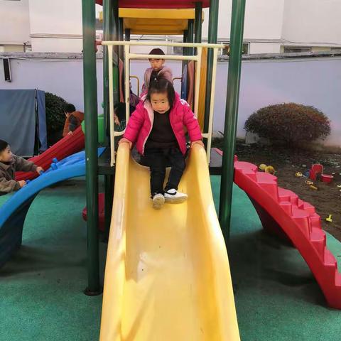 玩具伴我成长——澄潭镇中心幼儿园托班