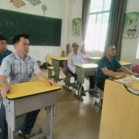 七坊镇那来小学学习习近平主席考察海南活动简讯