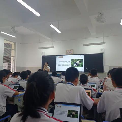 助飞教师成长—记琼海中学生物组教研活动