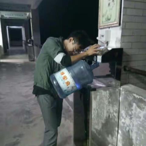 这是谁，为了谁？