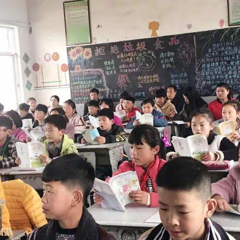 许河乡崔园子小学公开课《触摸春天》教学反思：砥砺前行，锤炼自我，尽力打造高效课堂。