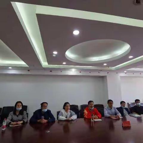 鄱阳县统计局组织集中收看党的二十大实况直播