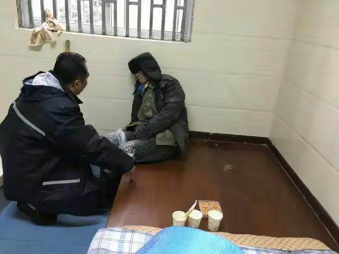 救助站的一天 ——见证用行动温暖这个寒冬