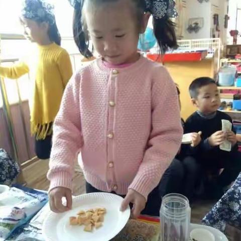 古现街道中心幼儿园大一班--趣味品茶区