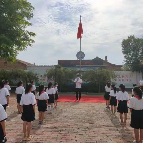 张官屯乡邱庄子小学教师节活动