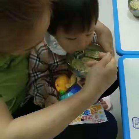 开启了人生中第一次离开爸爸妈妈爷爷奶奶，独自一人在外的按钮🔘叮咚