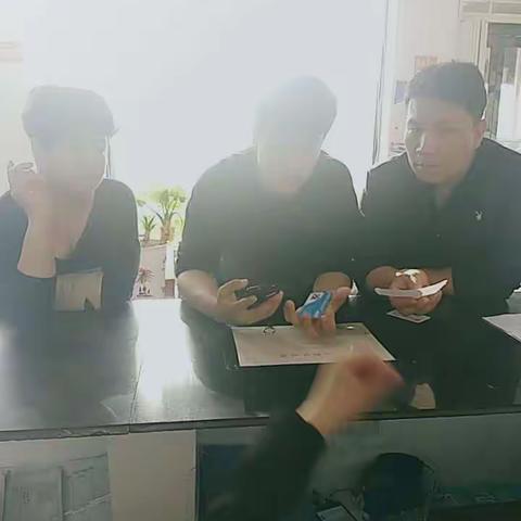 ...的美篇2019.4.23一如既往微笑问好学员