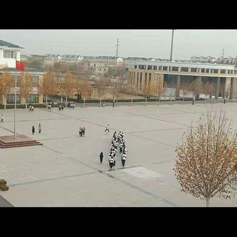 高新区中学家长住校办公