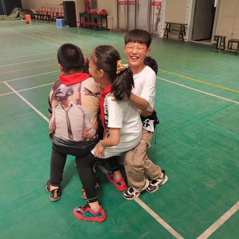 育人又育心，合作中前行——经纬小学党支部团体心理辅导活动