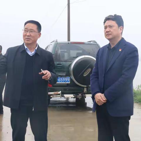 淮滨县人大代表视察防汛抗旱工作