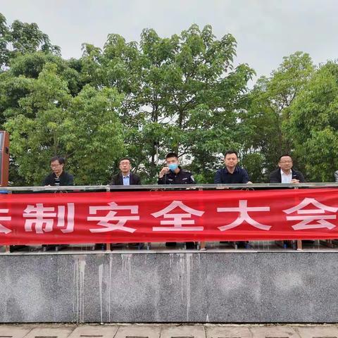 公安民警进校园，护航学生安全成长路——大沙镇中学开展法制安全教育活动