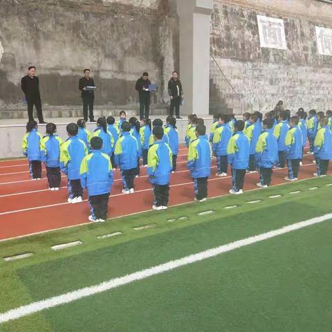 田家城小学一(1)班，我运动，我健康，我快乐！