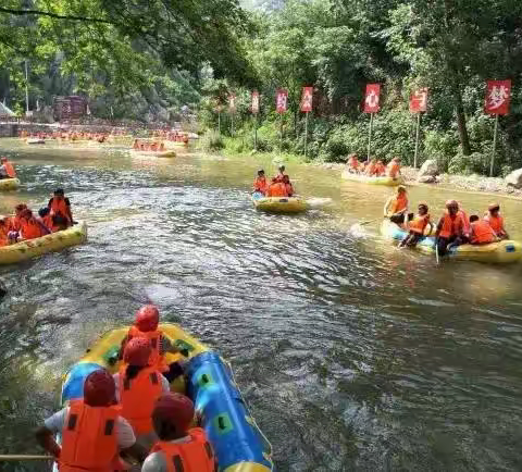 【激情漂流--清澈●给力】背包客漂流第一季，九龙山大峡谷漂流！