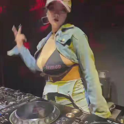 𝐃𝐉 - 𝐁𝐎𝐁𝐎(1)