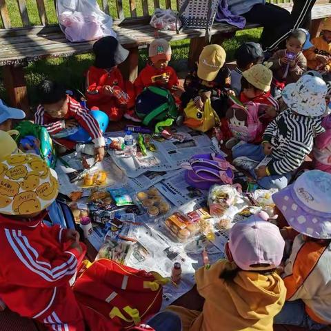 兰坪县城区幼儿园小班金色秋游记