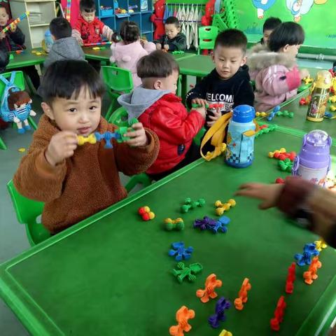 柴家寨幼儿园小班的美妙的动手时间