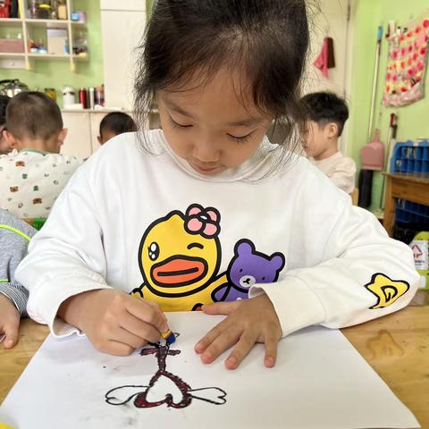 优秀中四班