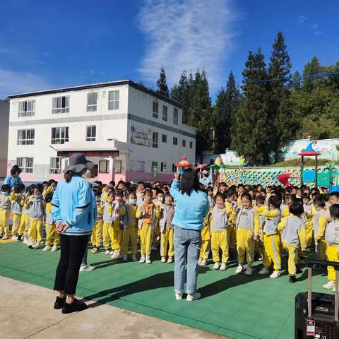 幼小协同，科学衔接”——炉山镇中心幼儿园参观小学活动2022.5.10