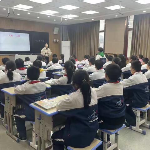 赏南国风光  品动静之趣——记台州椒江北书学校小学语文组教研活动