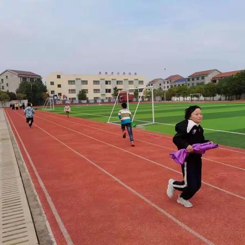 记咸塘联合学校主校区四一班第一次团建活动