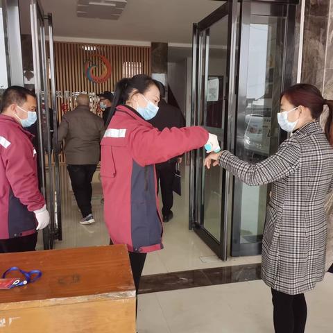 紫陵镇第十五届人民代表大会第一次会议胜利召开
