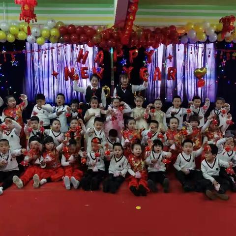 实验小学附属幼儿园大八班2019-2020年第一学期期末总结—张妍李威（副本）