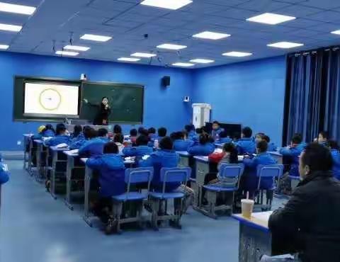 “为学而教，课堂教学大比武”——鄱阳思源实验学校小学数学组低段教师展风采