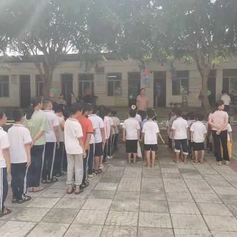 重兴镇大勇小学“六一”游园活动