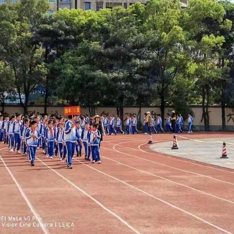 让运动奏响生命，让运动挥动激情——记南靖实小2021年春季年段运动会