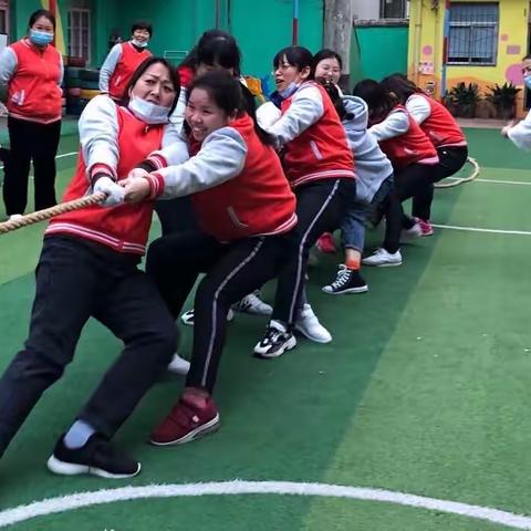 郑工集团幼儿园“庆三八”教职工趣味活动