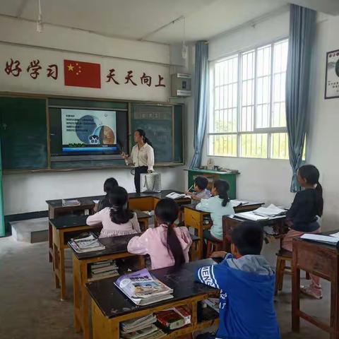 勐烈小学防火防震演练