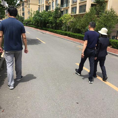 凯旋物业东篱桃源服务处开展“小手拉大手，垃圾分类我先行”主题宣传活动