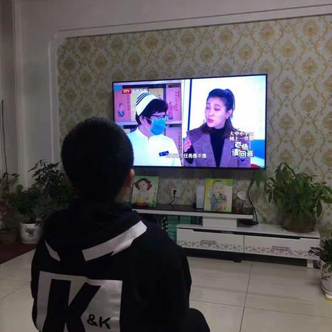 坨里中心校上万小学——疫情当前，谁在“逆”行？课后有感