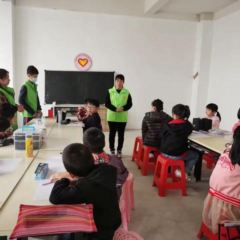 爱满家绘画义教班第十期开班啦