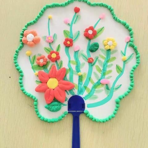 爱满家义教班，母亲节献礼