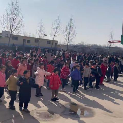 丰富的学校生活——————祭城中心小学