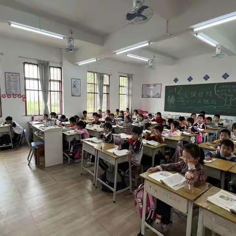 求真效入课堂，推门听课促成长——怀集县梁村镇中心小学举行推门听课活动