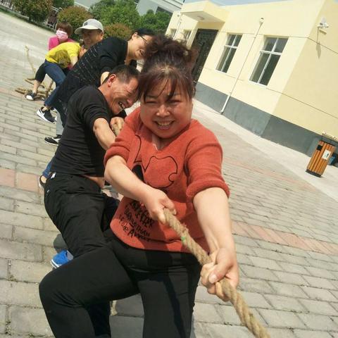 莲花寺镇金堆小学春季运动会