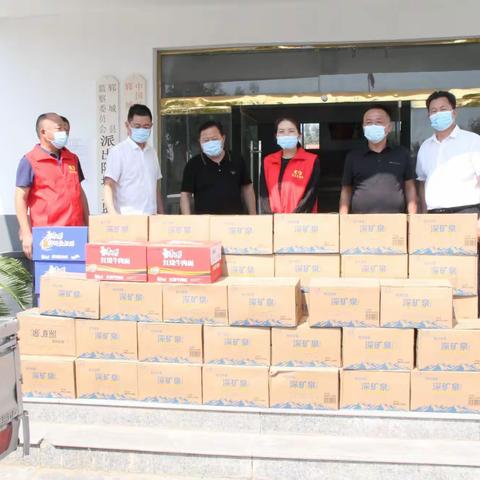 众志成城，共同防疫——郓城县聚力志愿者协会捐献物资
