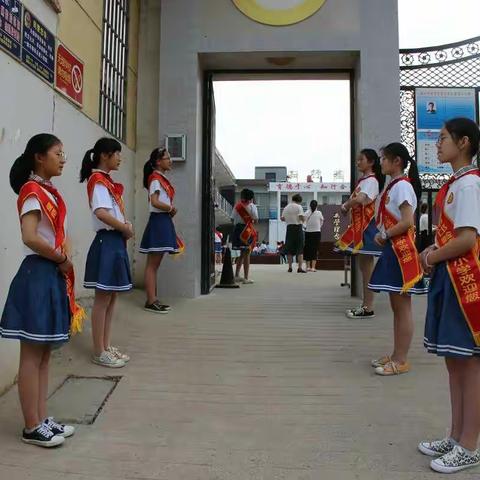 “追寻教育的幸福，体验生命的成长”——偃师市邙岭镇东蔡庄小学新教育成果观摩活动